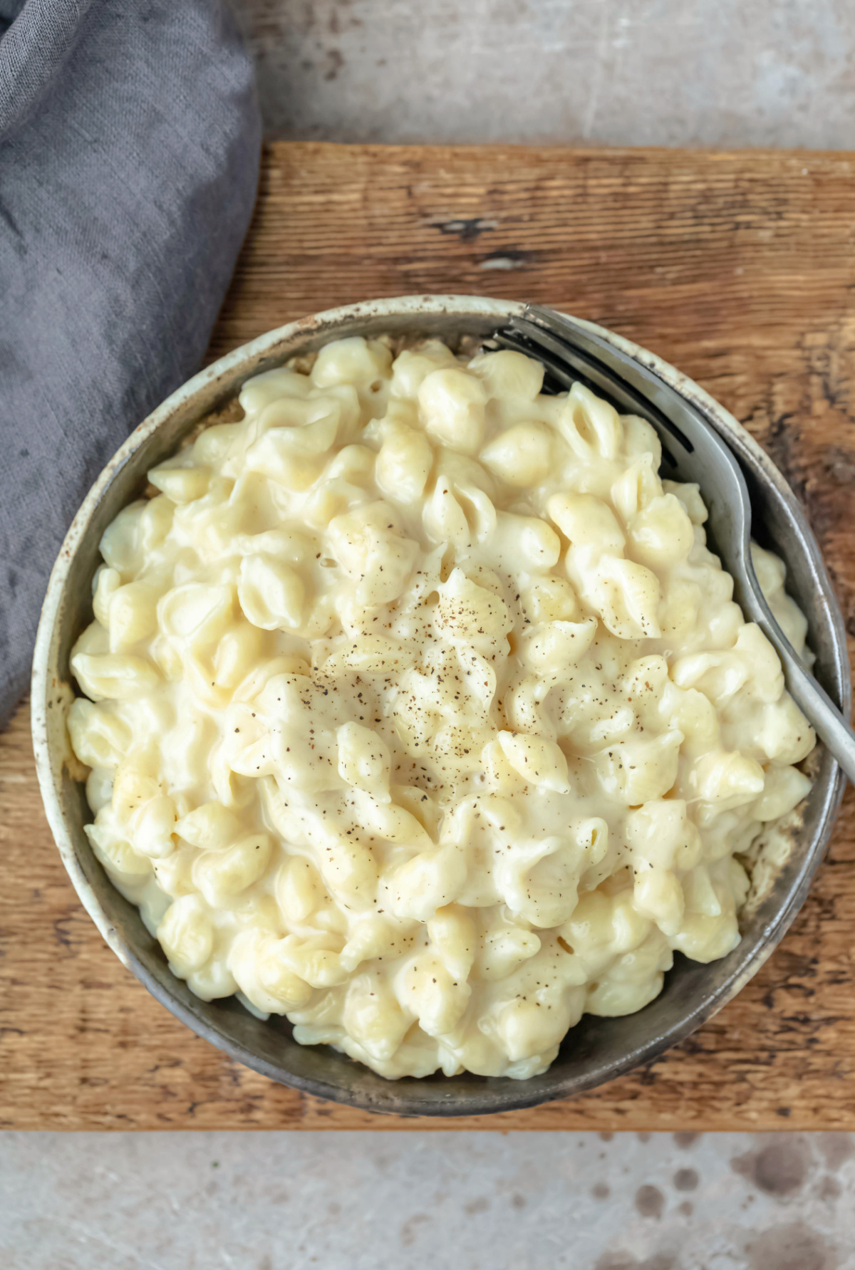 plate of white cheddar mac and cheese 